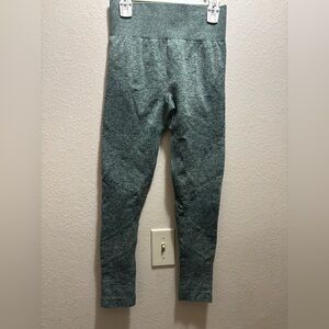 Halara High Waist Scrunch Butt 7/8 Leggings Green Heather Small NWOT